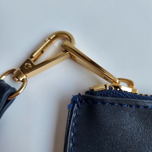 Savanna Genuine Leather Navy Wristlet Pouch Bag Zipper Soft New With Tags - Picture 9 of 15